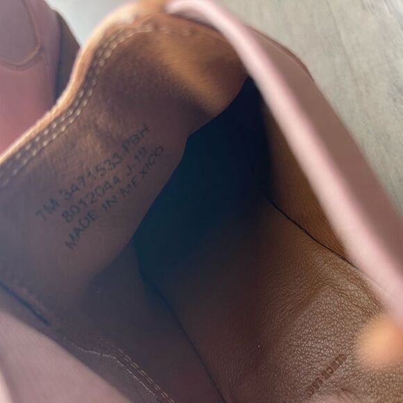 Sold  - Picture 3 of 6